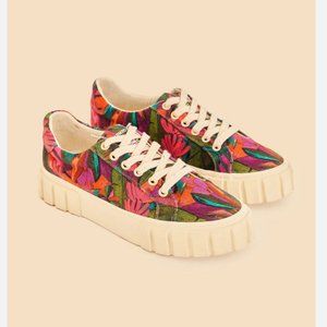 Farm Rio Banana Leaves Flatform Sneaker Color: BANANA size 8.5